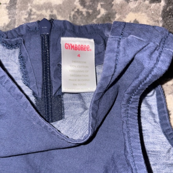 Lot of dresses and coat size 4T name brand - Picture 8 of 12